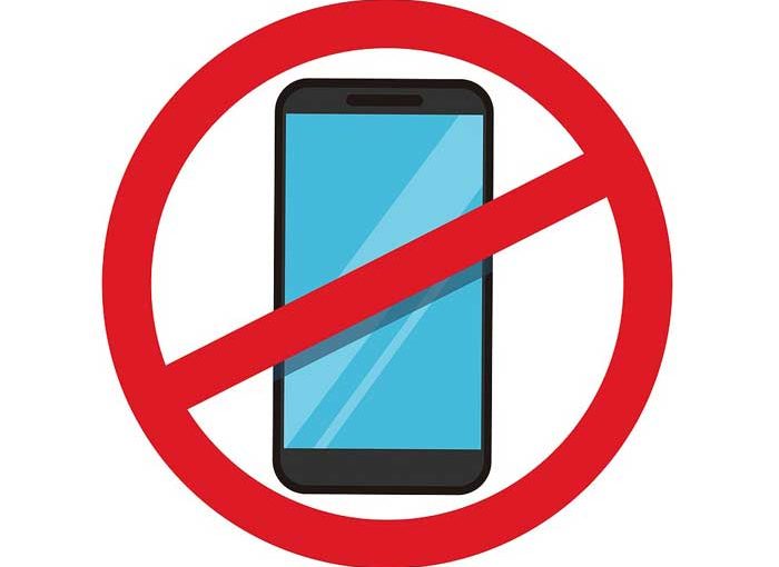 Prohibición estricta del uso de teléfonos móviles en clase